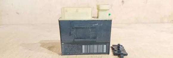 Citroen C5 Coolant fan relay 9652021180 018010951 BCP2004