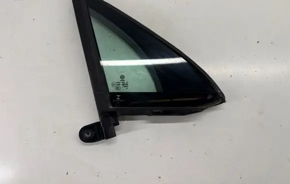 Volkswagen Tiguan Allspace Front door vent window glass four-door 5NN845114 5NN845114C