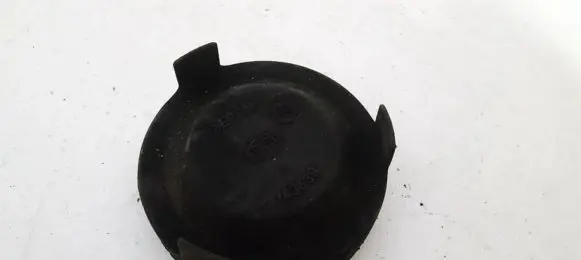 Volkswagen PASSAT B5 Headlight/headlamp dust cover 143688