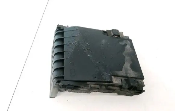 Volkswagen Touran I Fuse box cover 1K0937132F