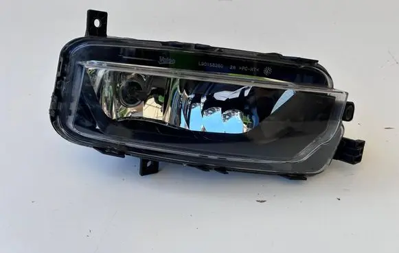 Volkswagen Transporter - Caravelle T6 Front fog light 7LA941662A