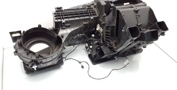 Mercedes-Benz A W176 Interior heater climate box assembly housing A2468301700 0012520078 CZ4431708086