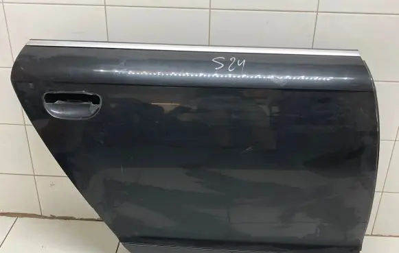 Audi A6 S6 C6 4F Rear door