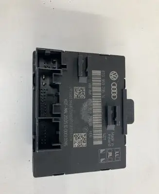 Audi A4 S4 B8 8K Door control unit/module 8T0959795N