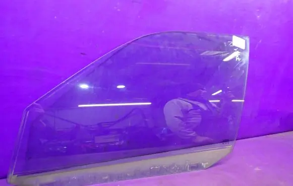 Seat Ibiza II (6k) Front door window glass four-door