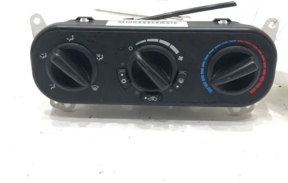 Dodge Caliber Interior fan control switch P55111874AA