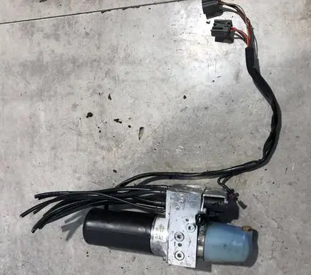 Ford Focus Electric sunroof installation 0AS9410454 DAI1106663 FP0C08160139