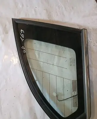 Suzuki Grand Vitara II Rear side window E443R000083 AS2