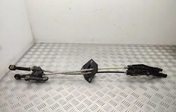 Volkswagen Crafter Gear shift cable linkage 7C1711877C