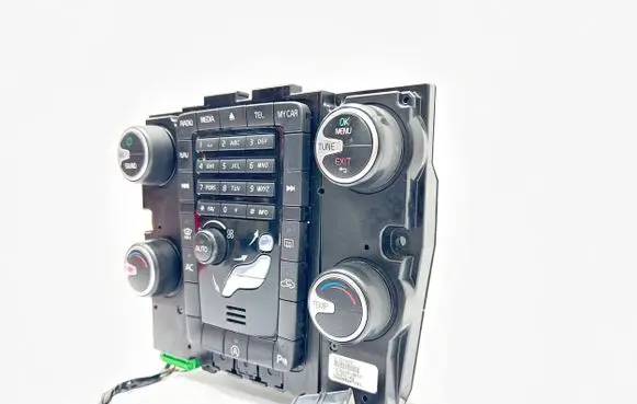 Volvo V70 Climate control unit 31324828