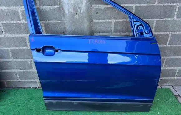 Volkswagen T-Cross Front door 