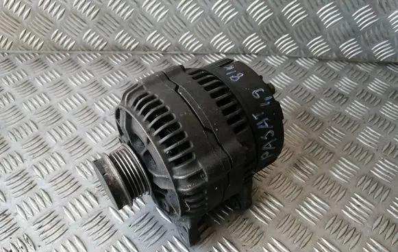 Audi A4 S4 B5 8D Generator/alternator 028903028 0123515003