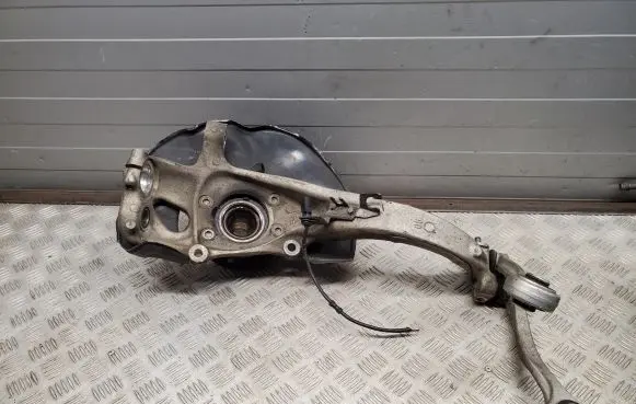 Audi A8 S8 D4 4H Front wheel hub 4H0407242M