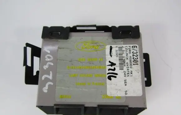 Ford Mondeo MK I Light module LCM 93BG10C909AB