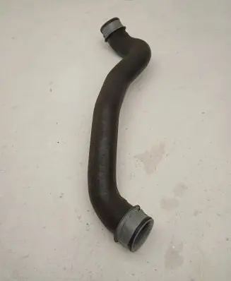 Mercedes-Benz CLS C218 X218 Engine coolant pipe/hose A2125014784