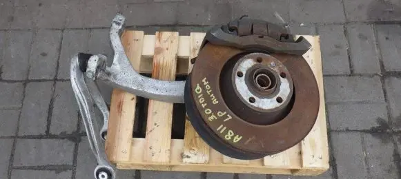 Audi A8 S8 D3 4E Front wheel hub