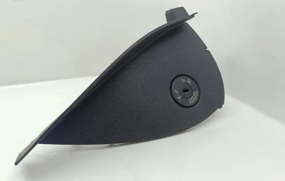 BMW 1 E81 E87 Dashboard side end trim 9124919 11242010
