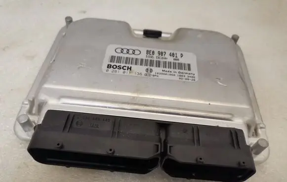 Audi A4 S4 B6 8E 8H Engine control unit/module 8E0907401P 0281011136