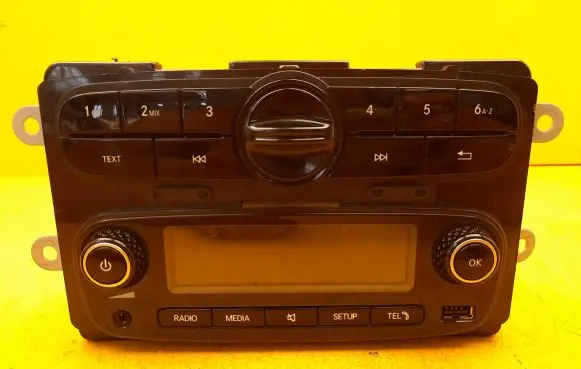 Smart ForTwo II Radio/CD/DVD/GPS head unit A4539004807