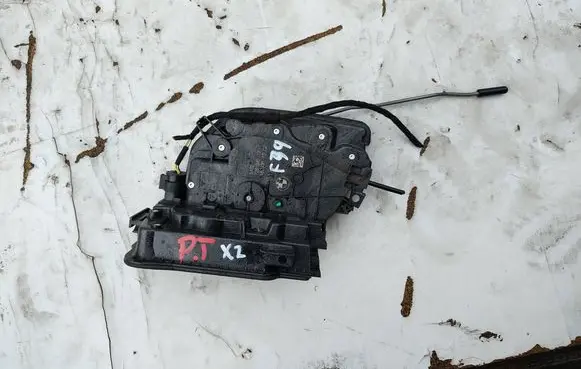 BMW X2 F39 Rear door lock 728194012