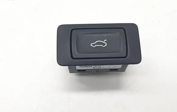 Audi A6 Allroad C7 Tailgate/boot open switch button 