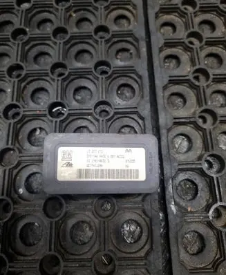 Opel Vectra C ESP acceleration yaw rate sensor 13257072 GE77H31Q9N 10170106313