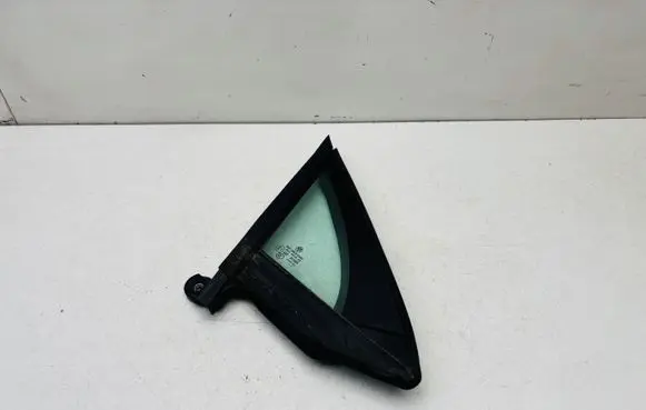 Volkswagen PASSAT B8 Front triangle window/glass 3B0845114C
