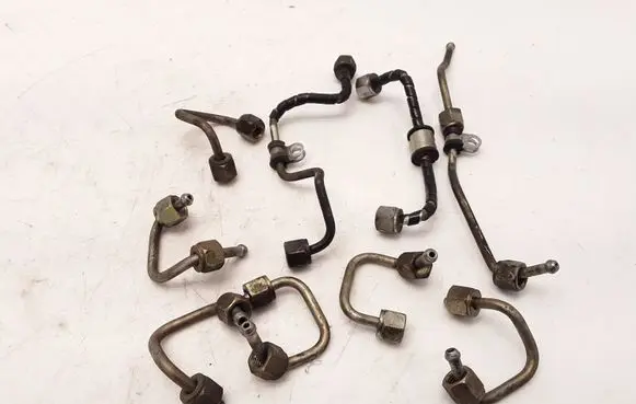 Jaguar XJ X350 Fuel injector supply line/pipe 