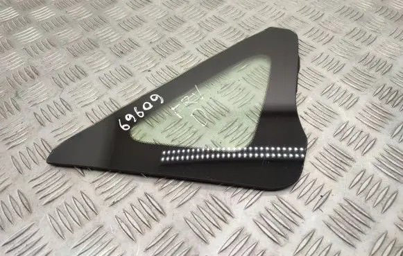 Honda FR-V Front triangle window/glass 43R00122