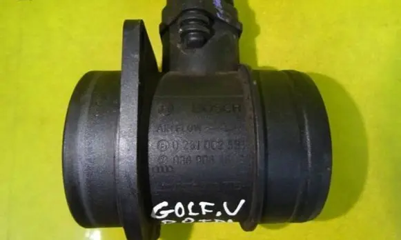 Volkswagen Golf V Mass air flow meter 038906461B 0281002531