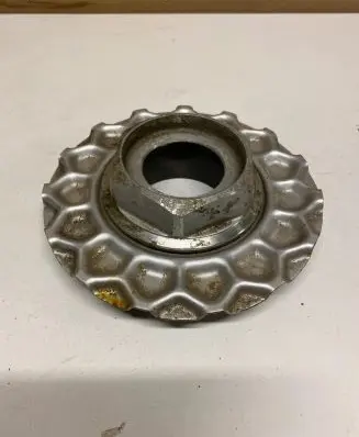 BMW 5 E34 Original wheel cap 0924069