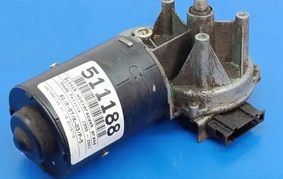 Skoda Felicia II Front wiper linkage and motor 441040151126