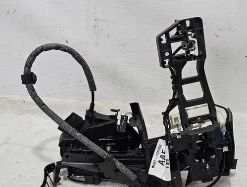 Ford Mondeo MK V Front door lock BM5AA21813AH 5123287 1708610