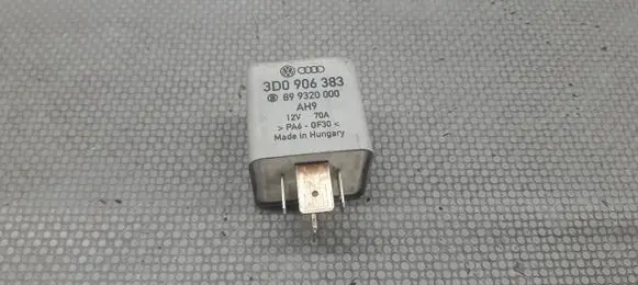 Volkswagen Phaeton Fuel pump relay 3D0906383