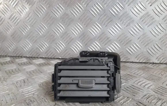 Nissan X-Trail T31 Dashboard side air vent grill/cover trim 68760JG00B
