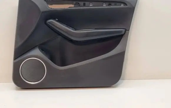 Audi Q5 SQ5 Front door card panel trim 8R2867106B 1117420044B