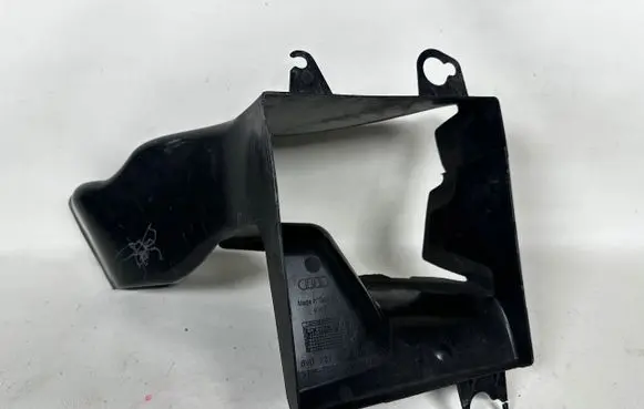 Audi A3 S3 8V Intercooler air guide/duct channel 