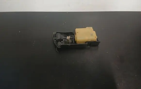 Volvo XC90 Central locking motor 30716837 3606