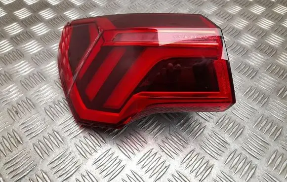 Audi Q3 F3 Rear/tail lights 83A945091