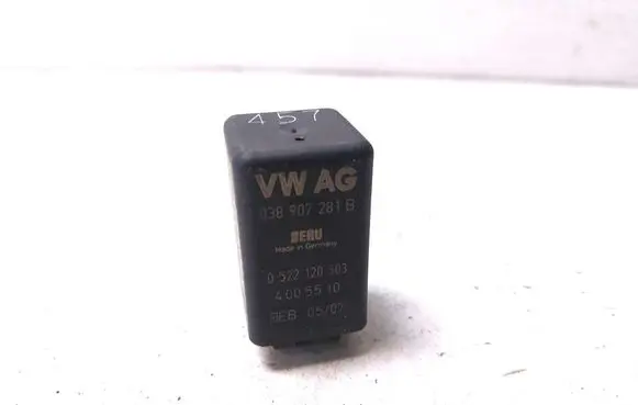 Audi A6 S6 C7 4G Glow plug pre-heat relay 038907281B