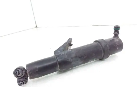 Headlight washer spray nozzle