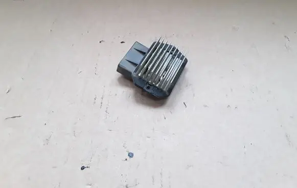 Mitsubishi Pajero Heater blower motor/fan resistor 4993002110
