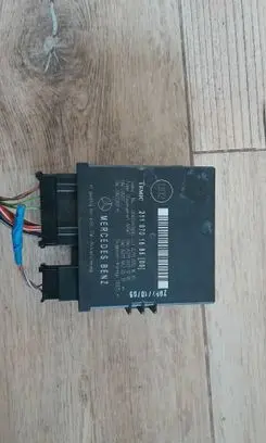 Mercedes-Benz E W211 Tailgate/trunk control unit/module 2118701685 00402434B0 A2118701785