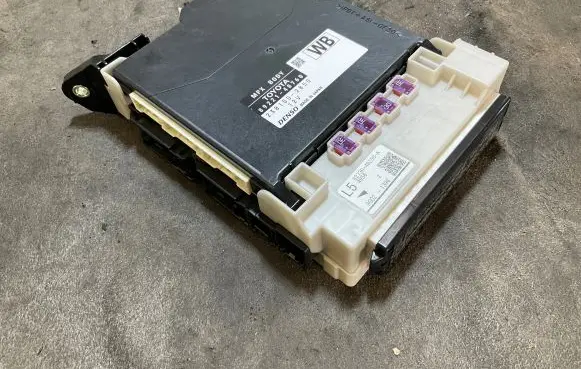 Lexus RX 450H Central body control module 8922148760 2381002850