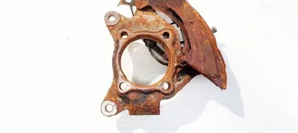 Front wheel hub