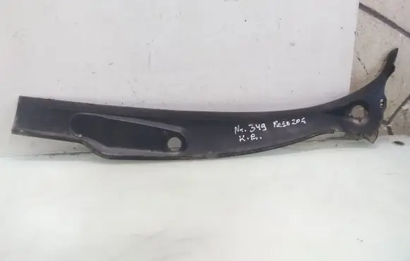 Peugeot 206 CC Wiper trim