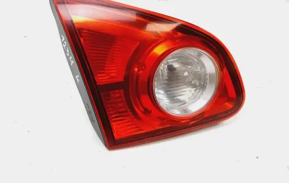Nissan Qashqai Tailgate rear/tail lights 89071063