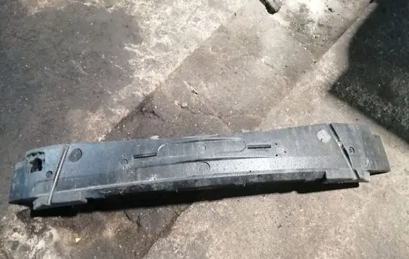 Cadillac BLS Front bumper foam support bar 12759653