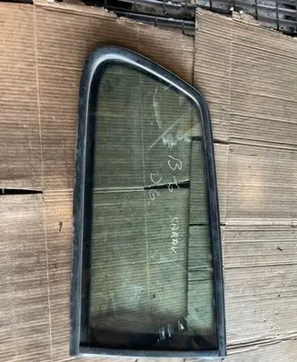 Volkswagen PASSAT B6 Rear side window