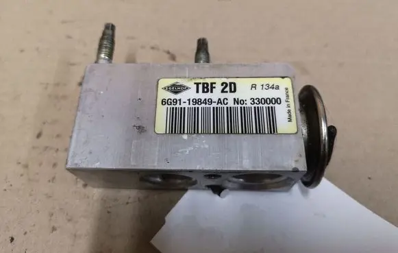 Ford Mondeo MK IV Air conditioning (A/C) expansion valve 6G9119849AC R134A
